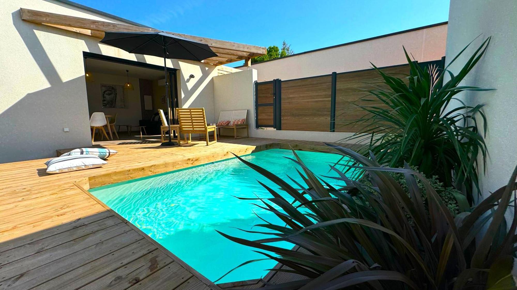 Daya Lodge. LʼIsle-sur-la-Sorgue Exterior foto